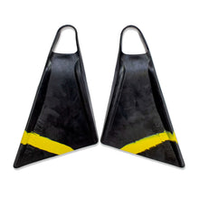 Load image into Gallery viewer, Stealth S2 Pinnacle Swim Fins Black-Fluro Yellow
